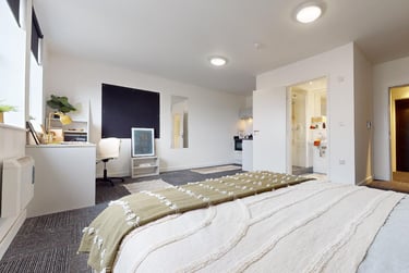 iQ Newland House Student Halls, 49 Mount St, Lenton, Nottingham, NG1 6HE - Image 1